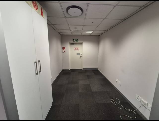 632M² OFFICE TO LET IN WOODMEAD